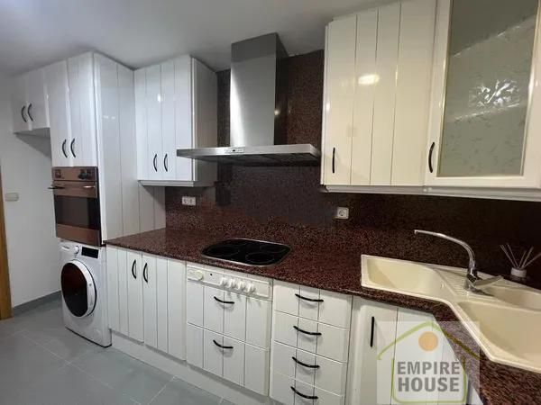 Cuina de Pis de lloguer en  Valencia Capital amb Aire condicionat, Parquet i Moblat