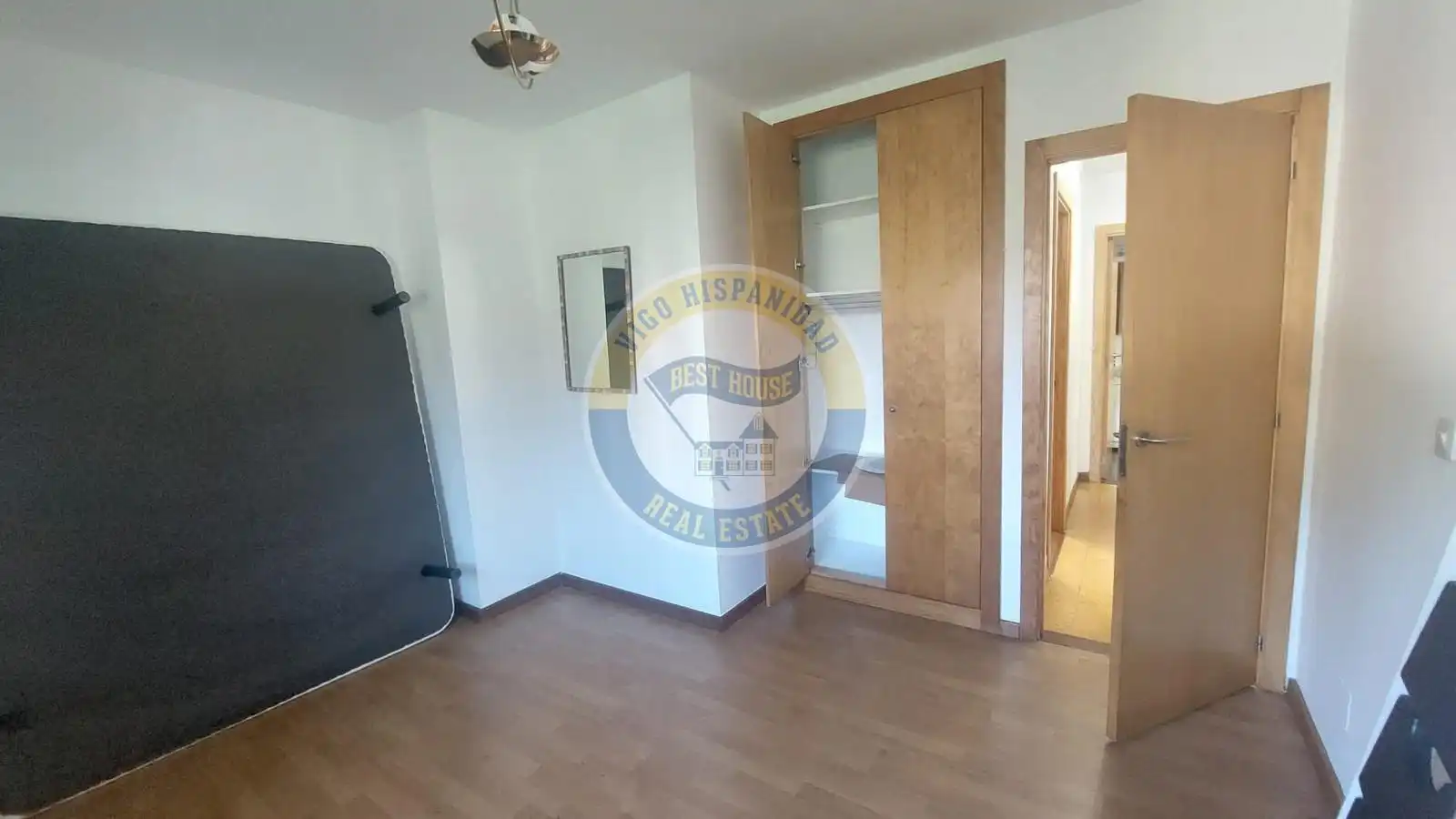 Piso en venta en Vigo  con Calefacción