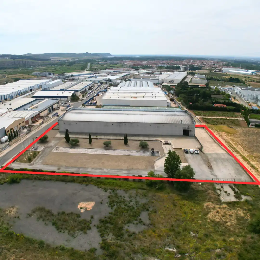 Vista exterior de Nave industrial en venta en San Adrián