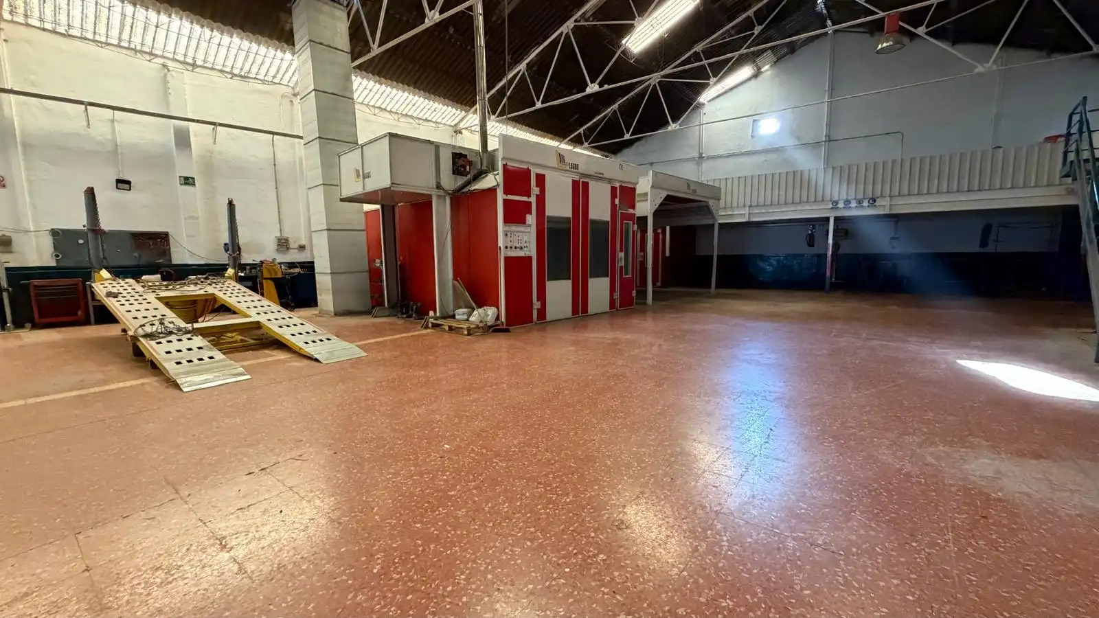 Nave industrial en venta en Cartagena
