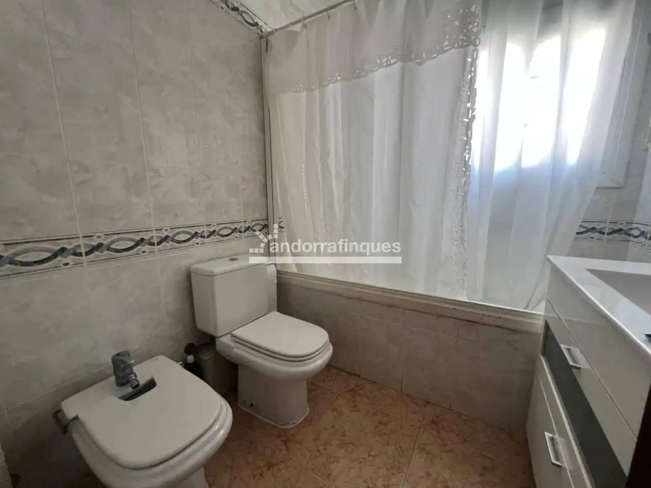 Bany de Casa o xalet en venda en Vilassar de Mar amb Jardí privat, Terrassa i Piscina