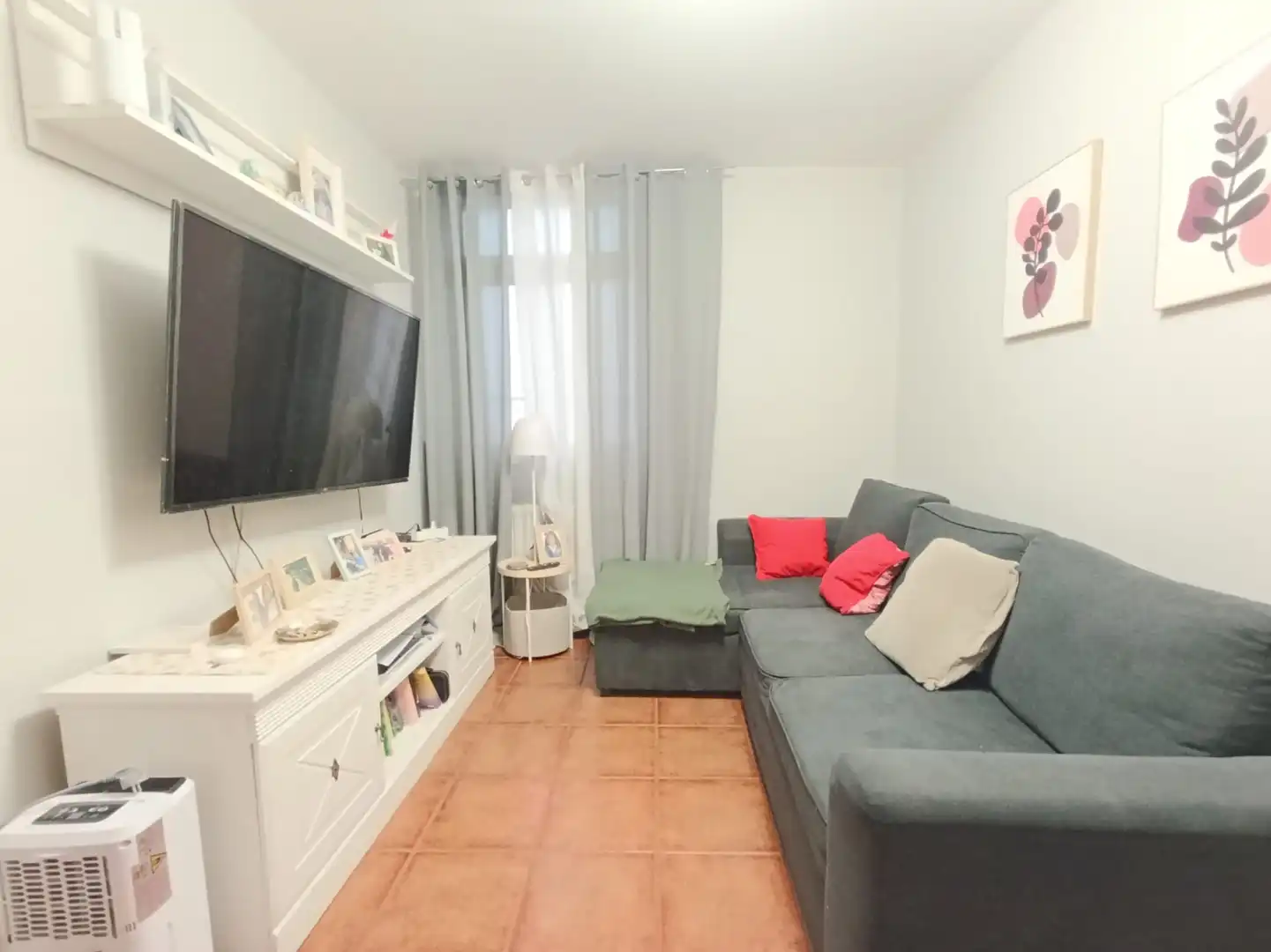 Sala d'estar de Pis en venda en Oviedo  amb Calefacció