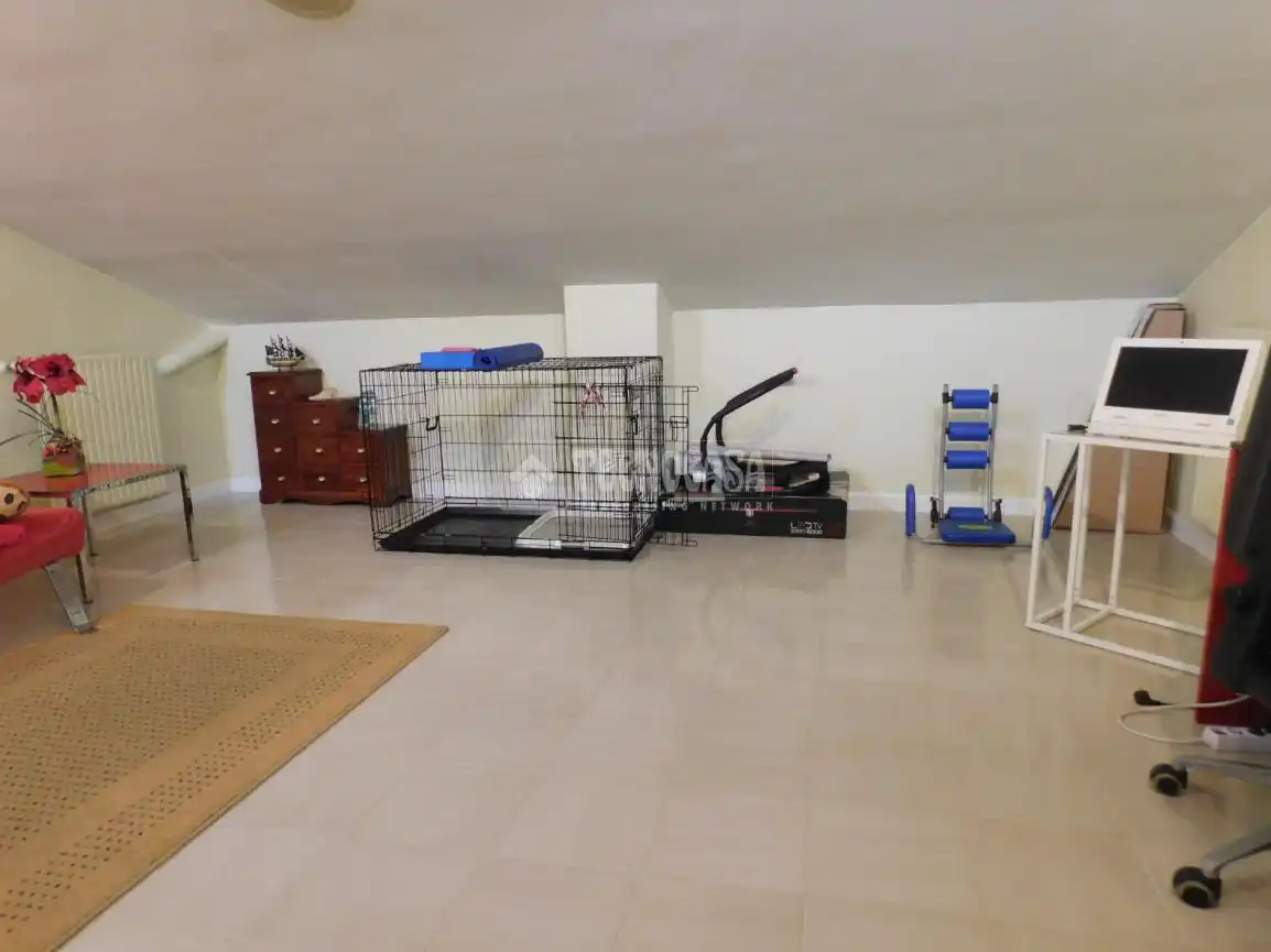 Casa adosada en venta en Zaragoza con Piscina comunitaria