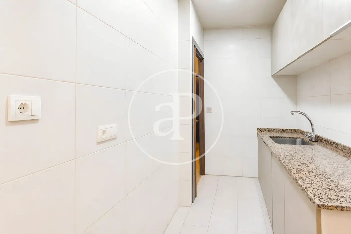 Cocina de Piso en venta en Madrid con Calefacción y Terraza