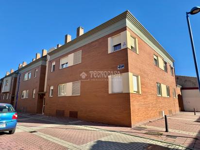 Exterior view of Flat for sale in Valladolid Capital  with Balcony