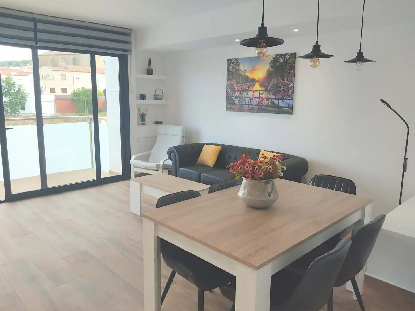Sala de estar de Piso en venta en Palamós con Aire acondicionado, Calefacción y Terraza