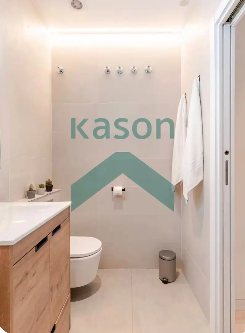Baño de Apartamento en venta en Madrid con Aire acondicionado, Calefacción y Amueblado