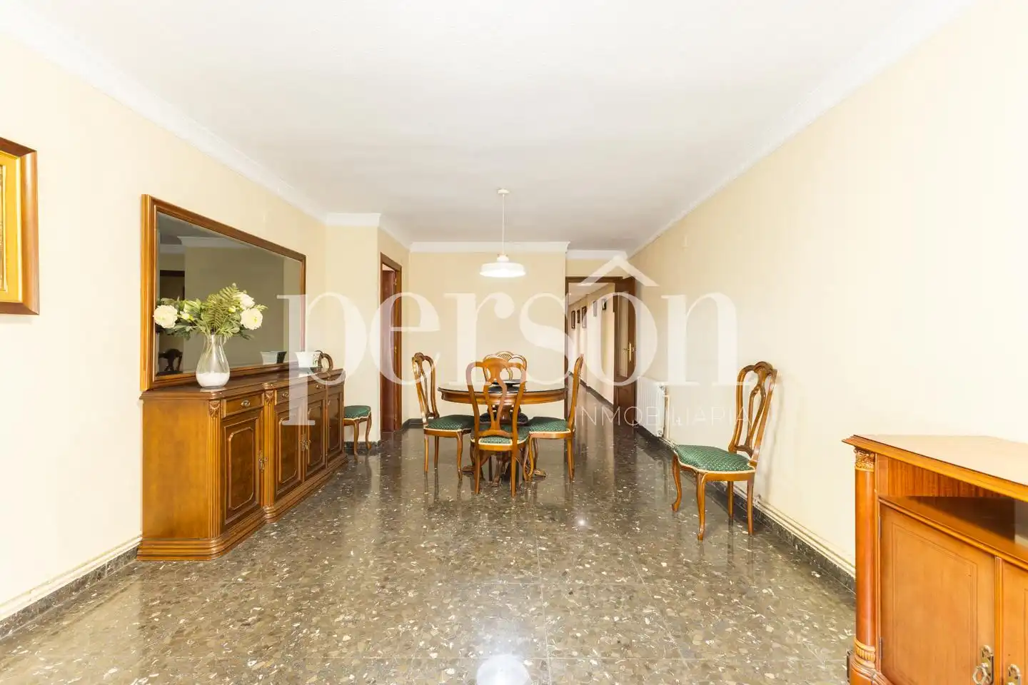 Appartamento con ascensore in affitto a Quatre Carreres, imagen 2