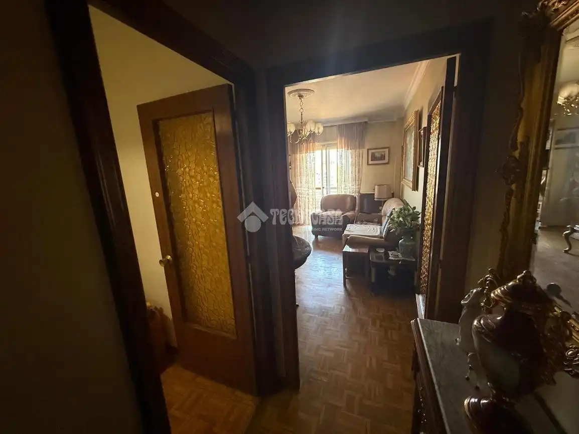 Dormitori de Pis en venda en Madrid amb Parquet i Terrassa