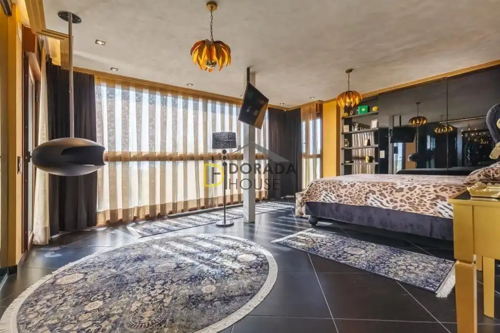 Bedroom of Houses for sale in Cambrils  with Air Conditioner, Private garden and Terrace