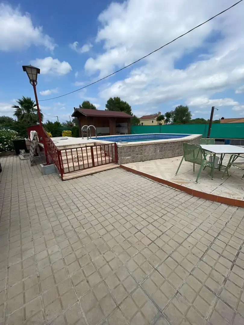 Piscina de Casa o chalet en venta en Vilamarxant con Jardín privado, Piscina y Amueblado