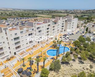 Vista exterior de Dúplex en venda en Guardamar del Segura amb Aire condicionat, Terrassa i Traster