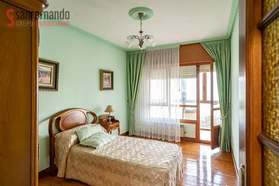 Chalet con terraza en venta en Calle de la Arnia, imagen 19