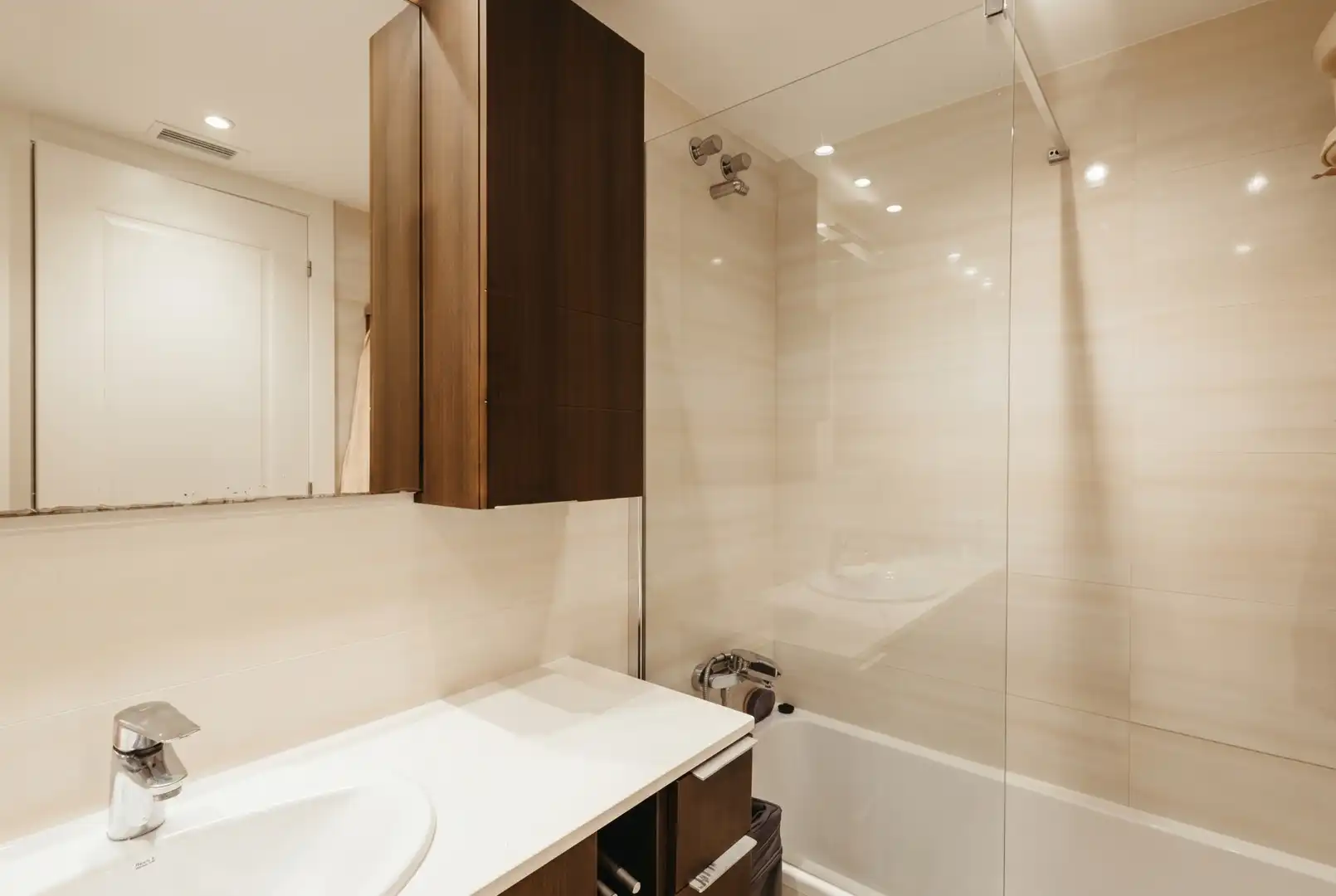Baño de Piso en venta en Sitges con Aire acondicionado, Calefacción y Parquet