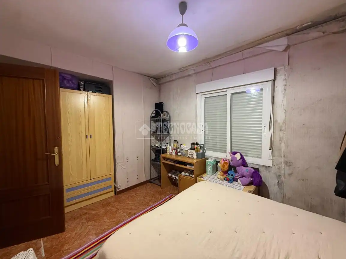 Habitación de Piso en venta en Alcalá de Henares con Calefacción