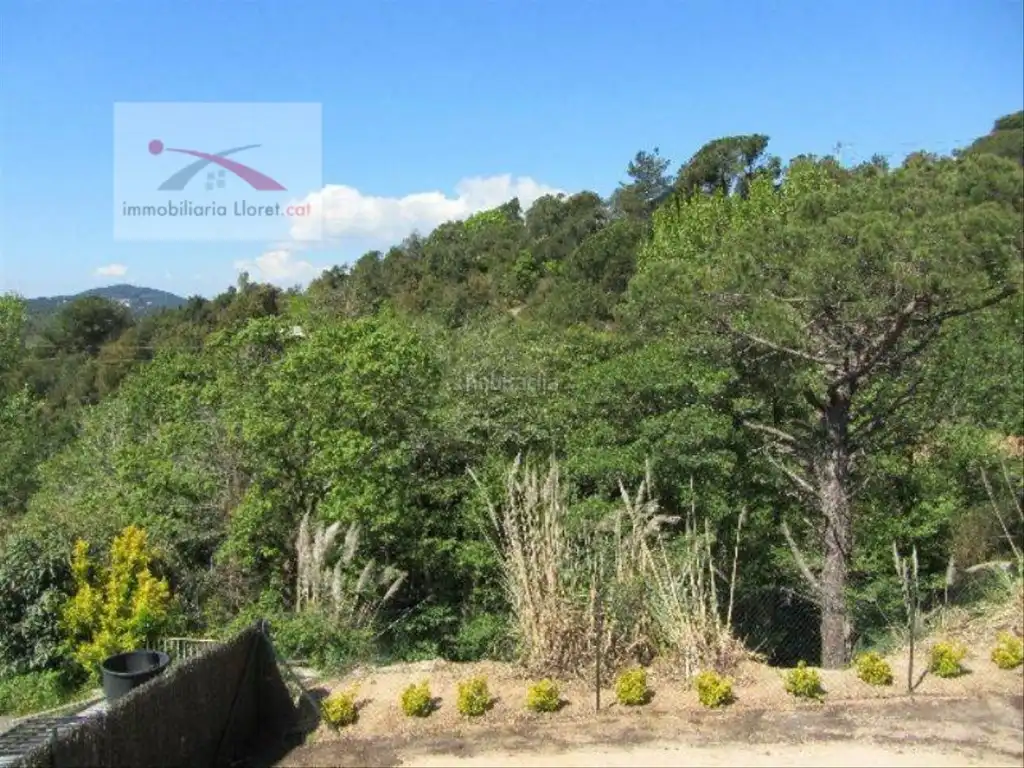 Houses for sale in Calle Grèvol, 41, Aiguaviva Parc