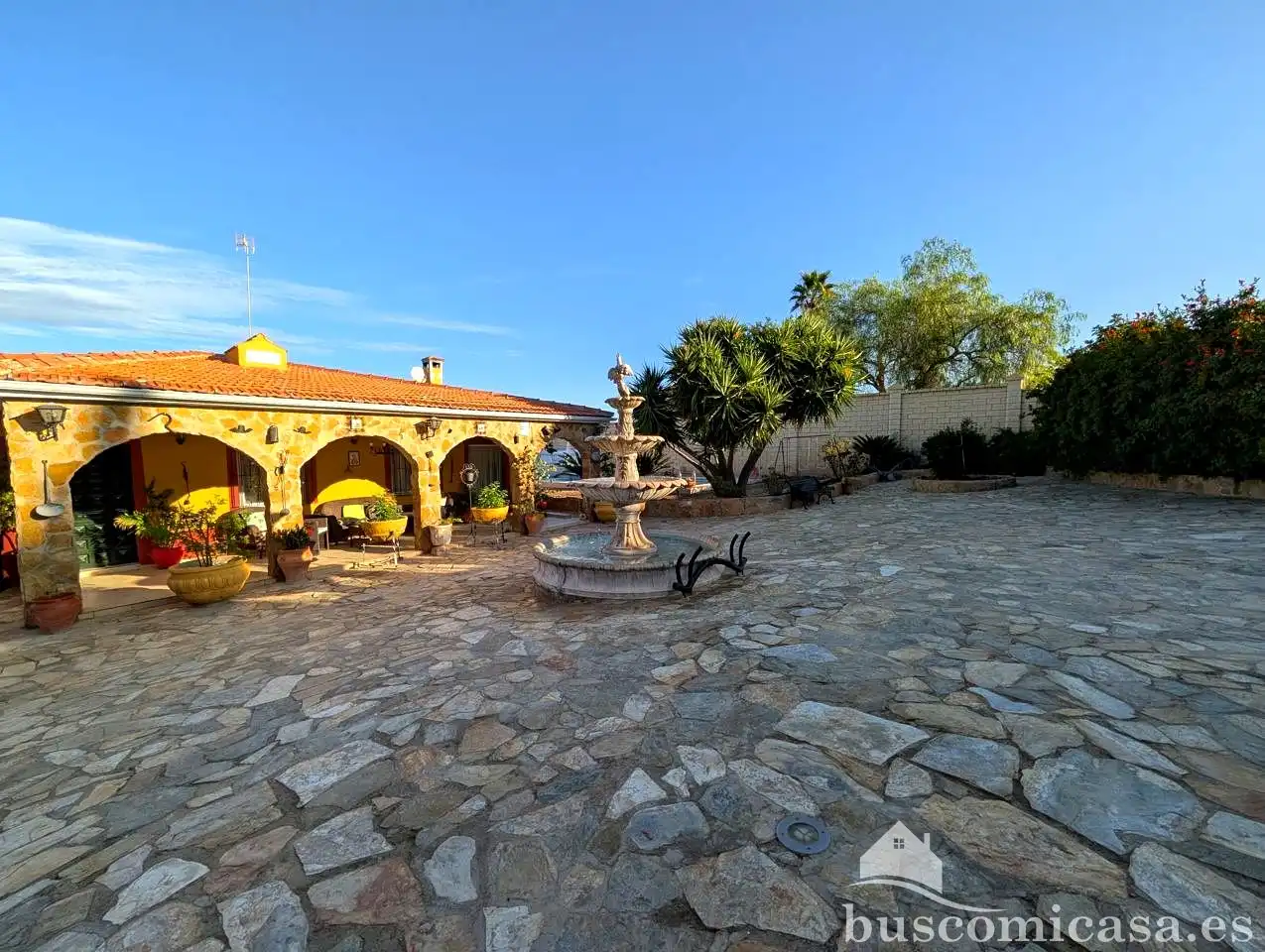 Vista exterior de Piso de alquiler en Linares con Aire acondicionado y Amueblado
