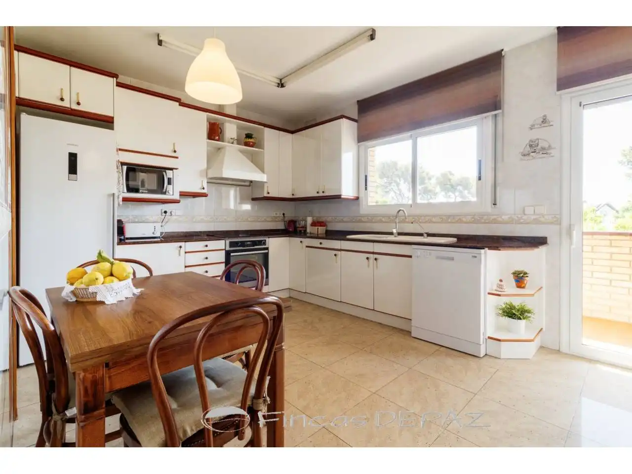 Kitchen of Houses for sale in Castelldefels