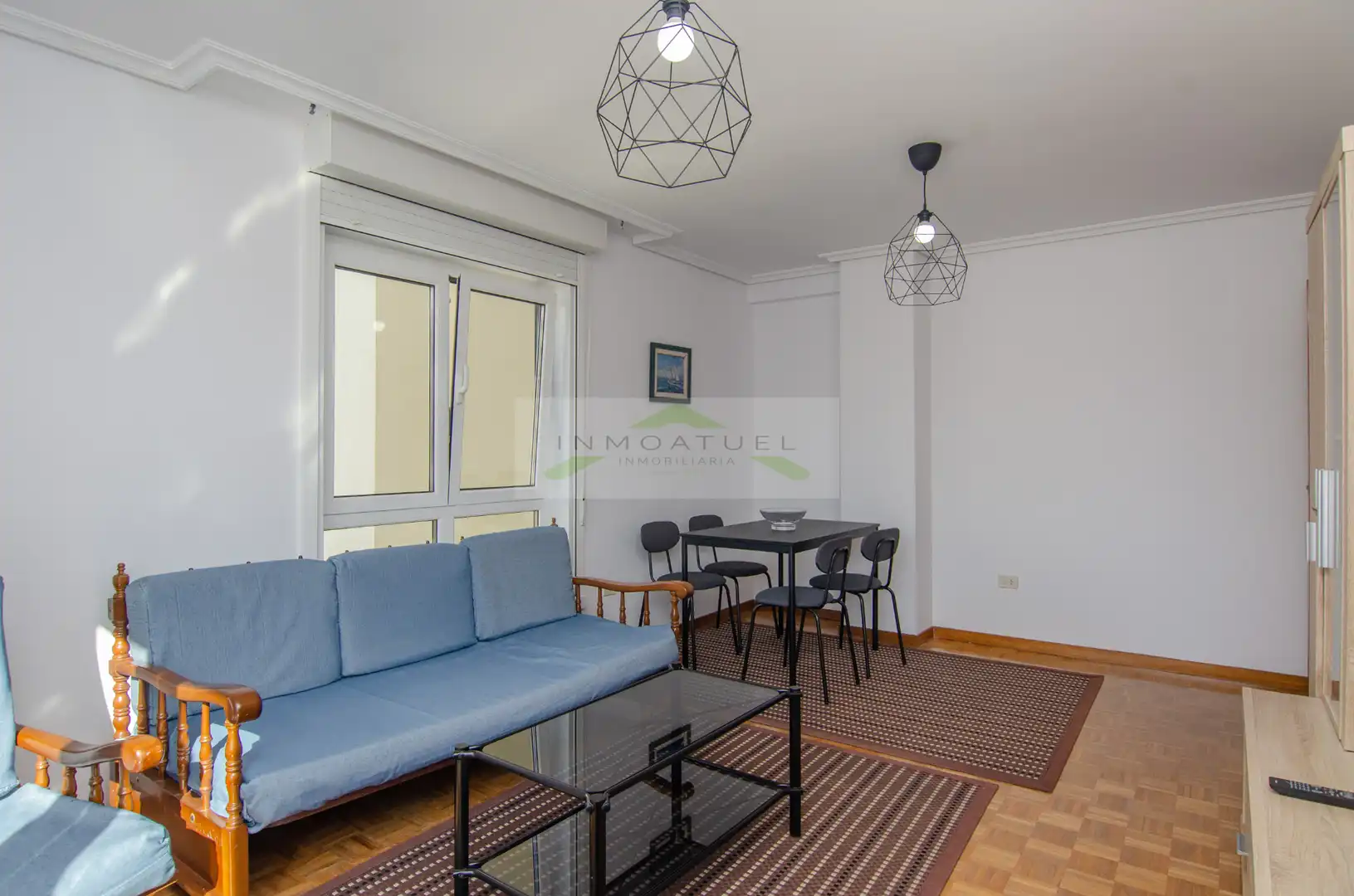 Wohnzimmer von Wohnung zur Miete in A Coruña Capital  mit Parkett, Möbliert und Ofen