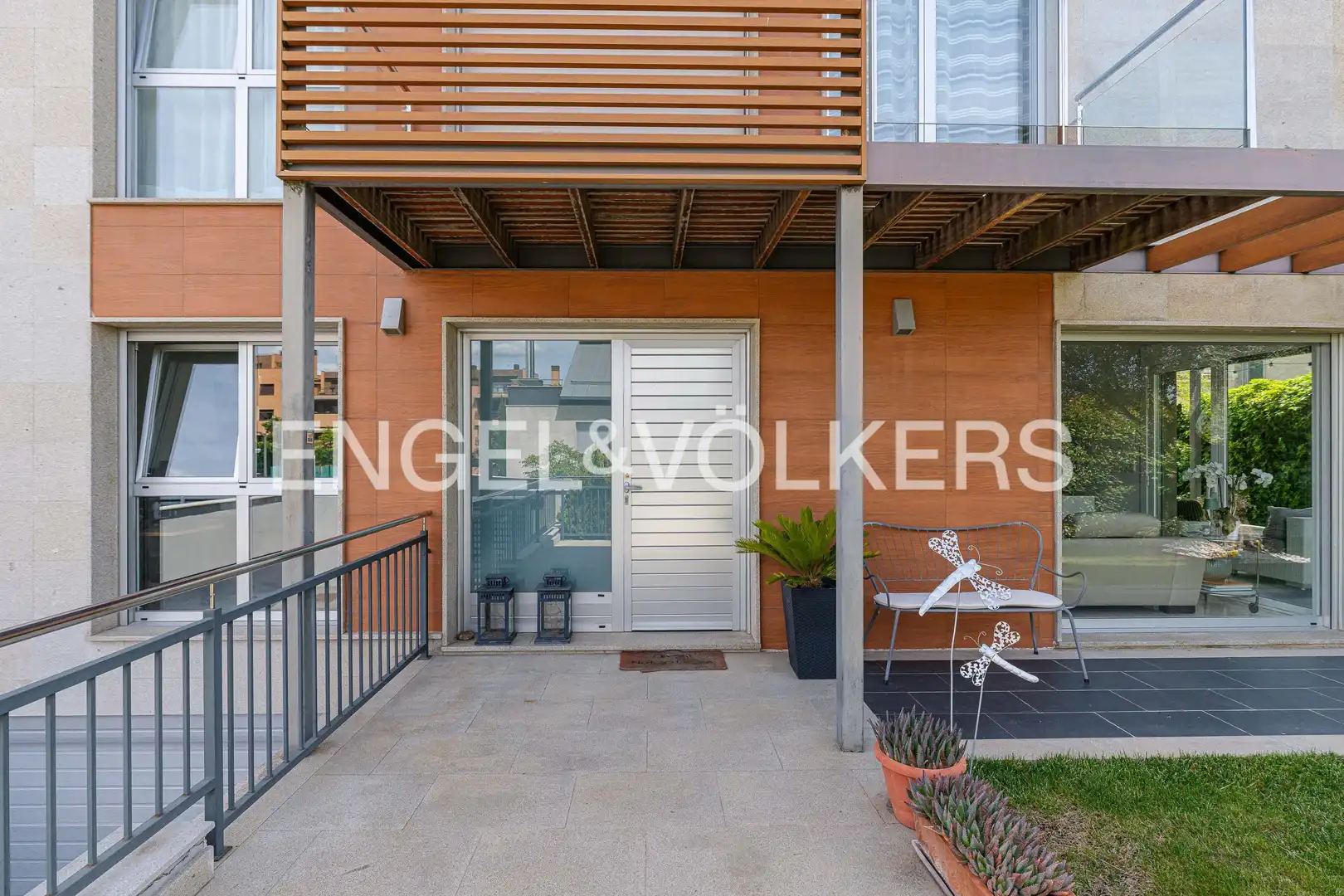 Terraza de Casa adosada en venta en Las Rozas de Madrid con Aire acondicionado, Calefacción y Jardín privado