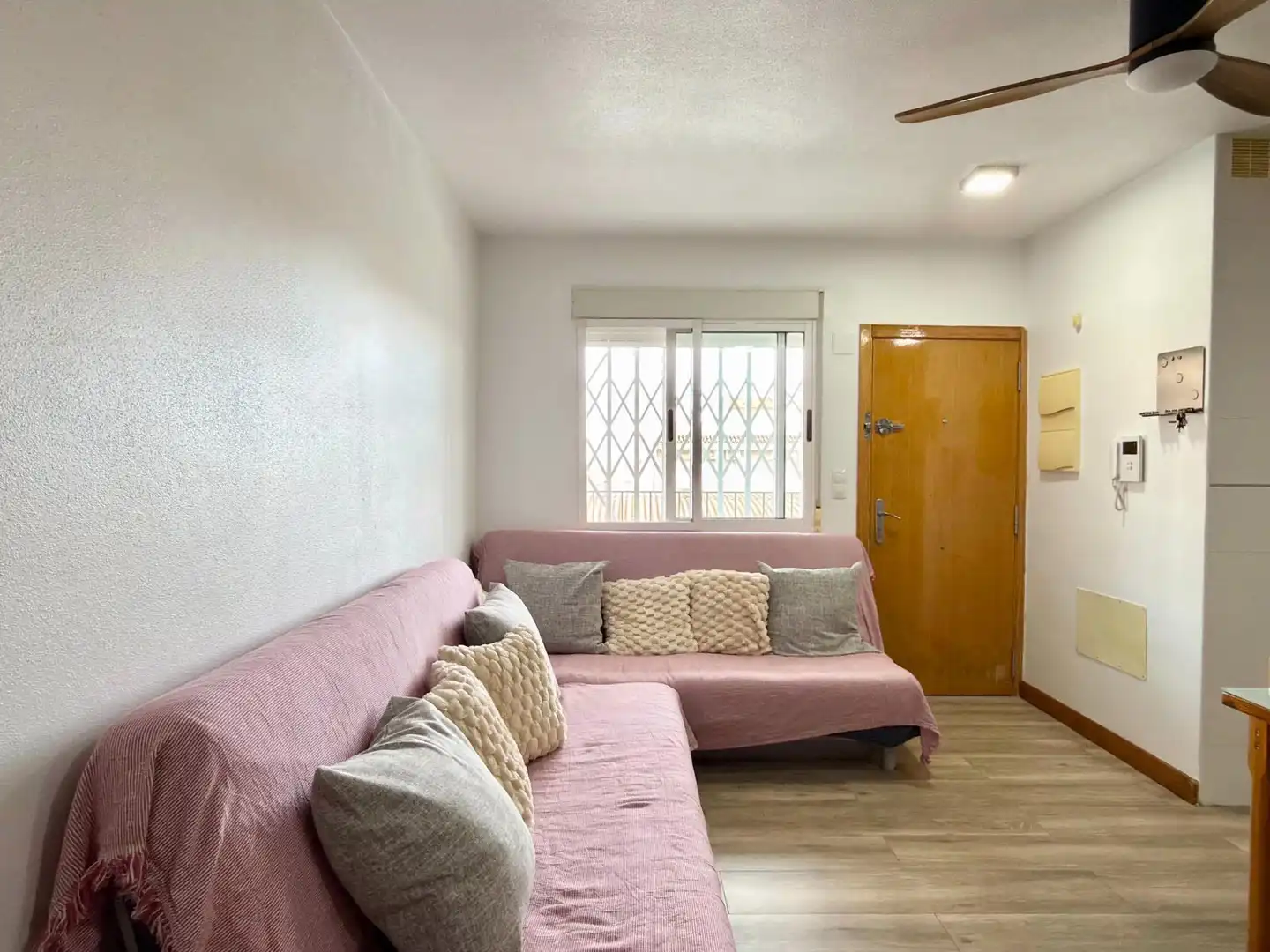Sala de estar de Piso en venta en Alhama de Murcia con Aire acondicionado, Calefacción y Trastero