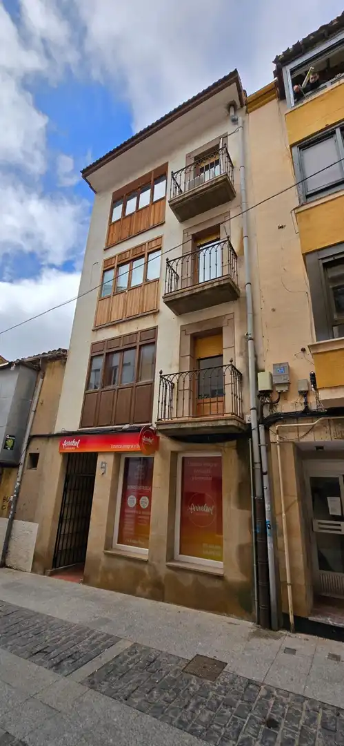 Vista exterior de Oficina en venda en Soria Capital 