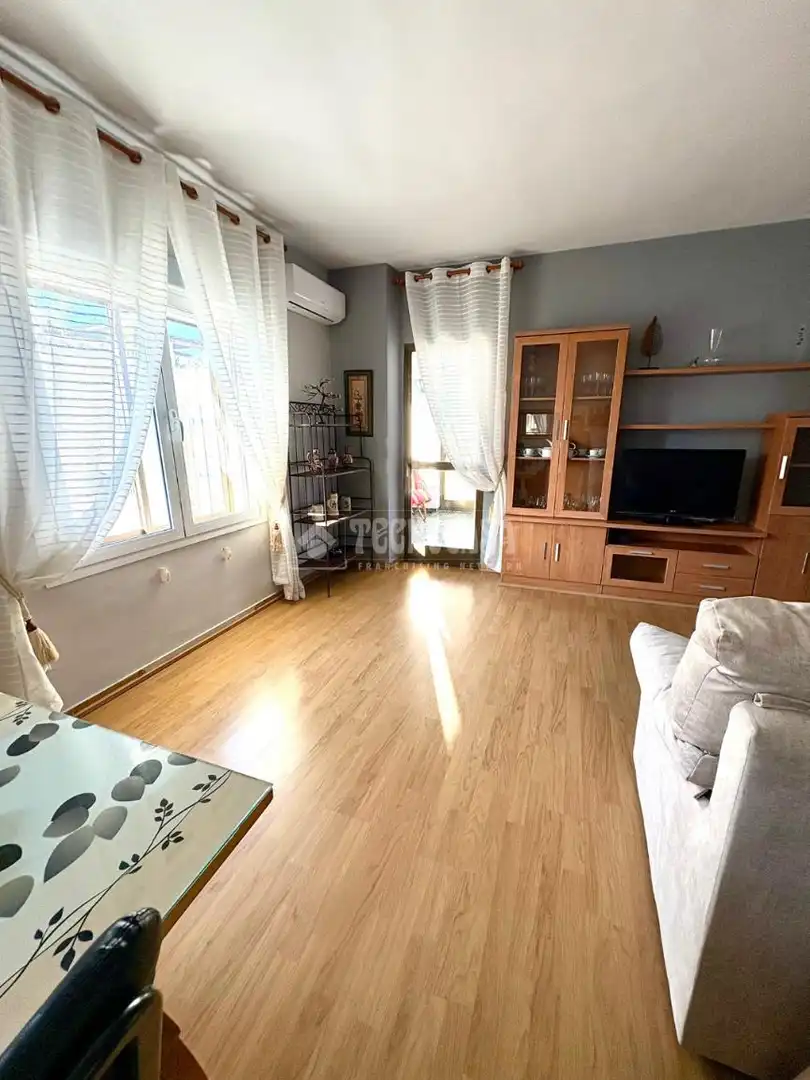 Sala de estar de Piso de alquiler en Nerja con Aire acondicionado y Balcón
