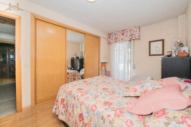 Piso en Venta en Calle del Pintor Rosales en Norte - Universidad