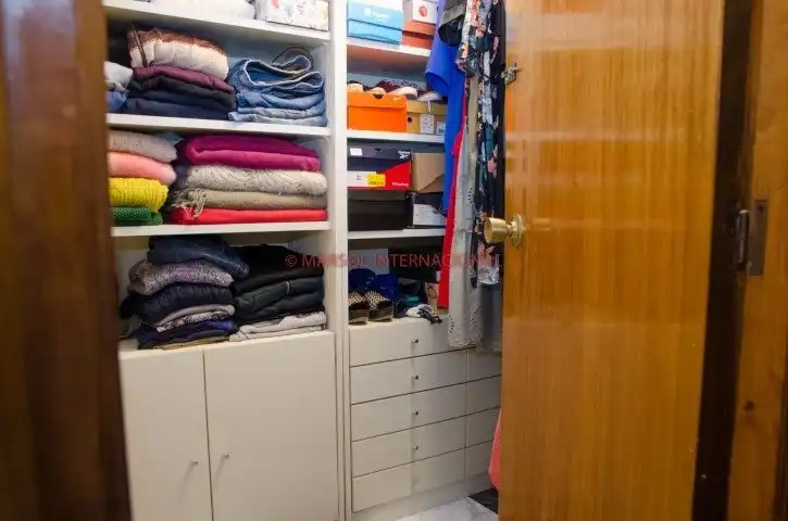 Dormitori de Casa o xalet en venda en Orihuela amb Aire condicionat, Terrassa i Moblat