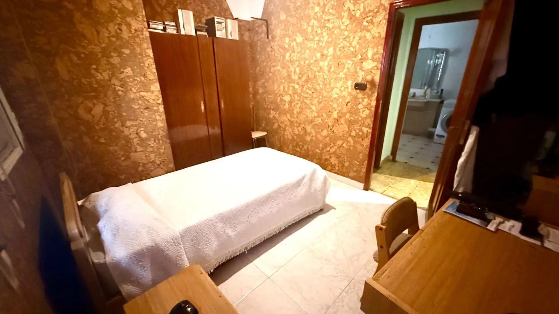 Dormitori de Casa o xalet en venda en Ourense Capital  amb Aire condicionat, Calefacció i Moblat