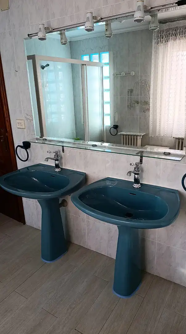 Baño de Casa o chalet en venta en Santa Marta de Tormes con Calefacción, Jardín privado y Parquet