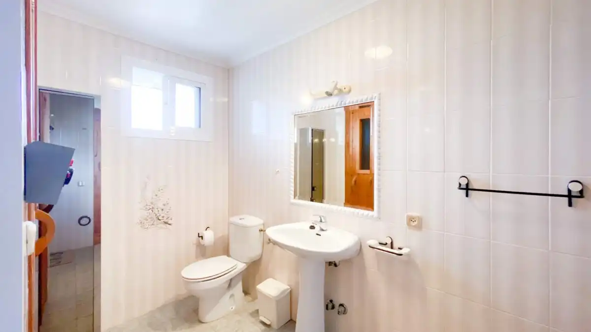 Baño de Casa o chalet en venta en Mijas con Calefacción, Jardín privado y Terraza