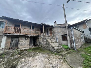 Casa en venta en LG. OUTEIRO DE MELIAS