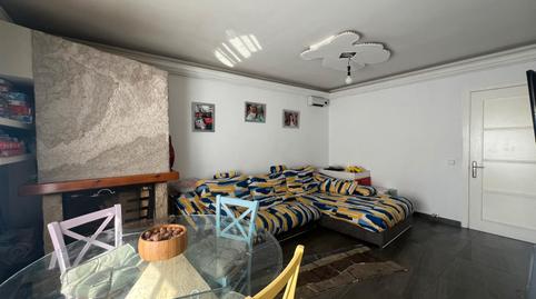 Foto 2 de Casa adosada en venda a Sant Martí de Tous, Barcelona