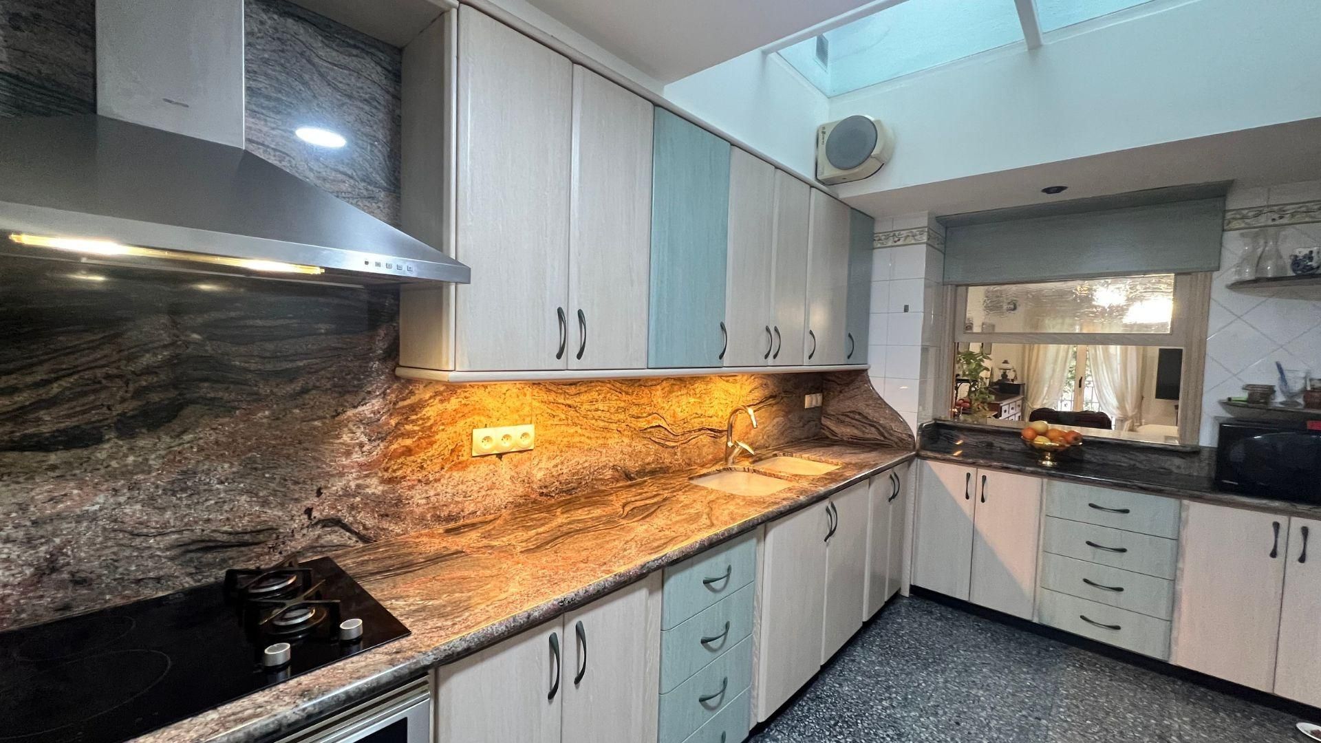 Cocina de Casa o chalet en venta en Ontinyent con Aire acondicionado, Calefacción y Terraza