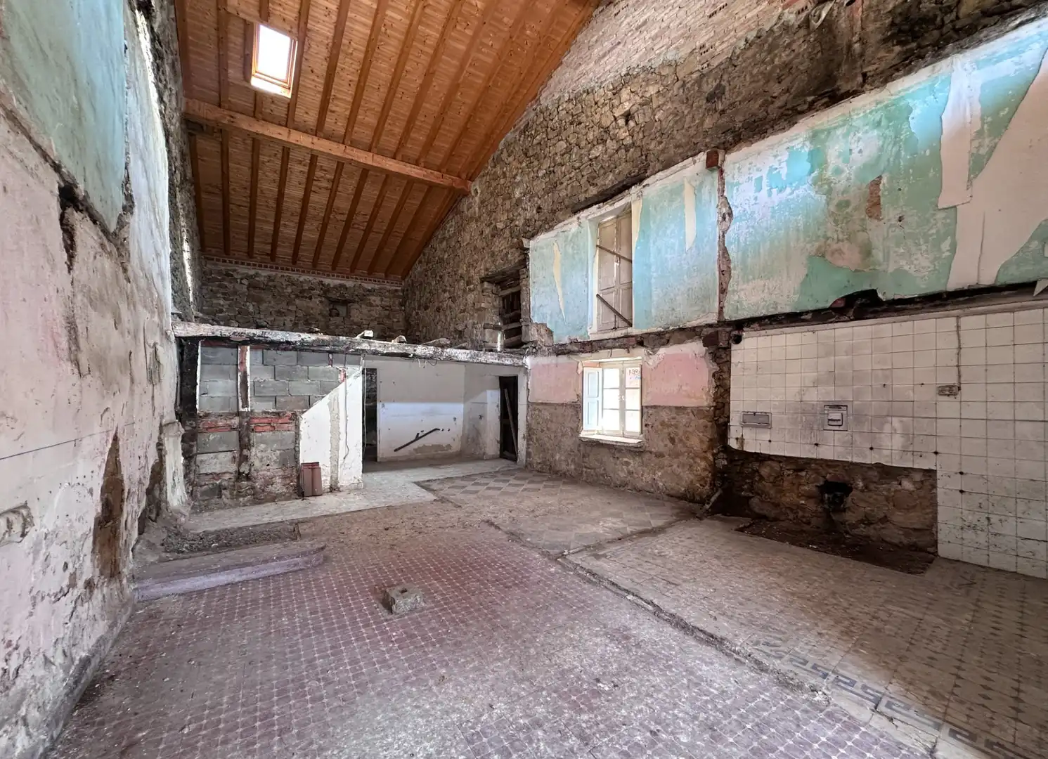 Casa adosada en venda en Castañeda amb Jardí privat