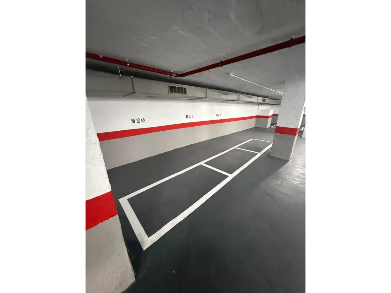 Einzelparkplatz zur Miete in Calle Verdi 46