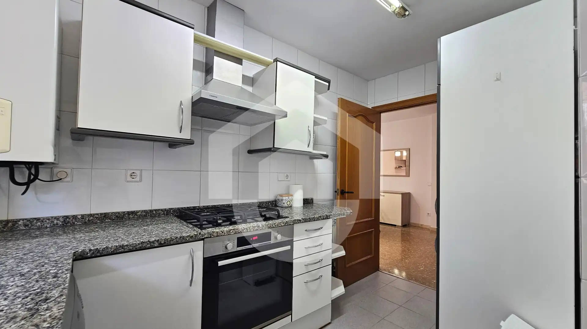 Cuina de Pis en venda en Barcelona amb Aire condicionat, Terrassa i Moblat
