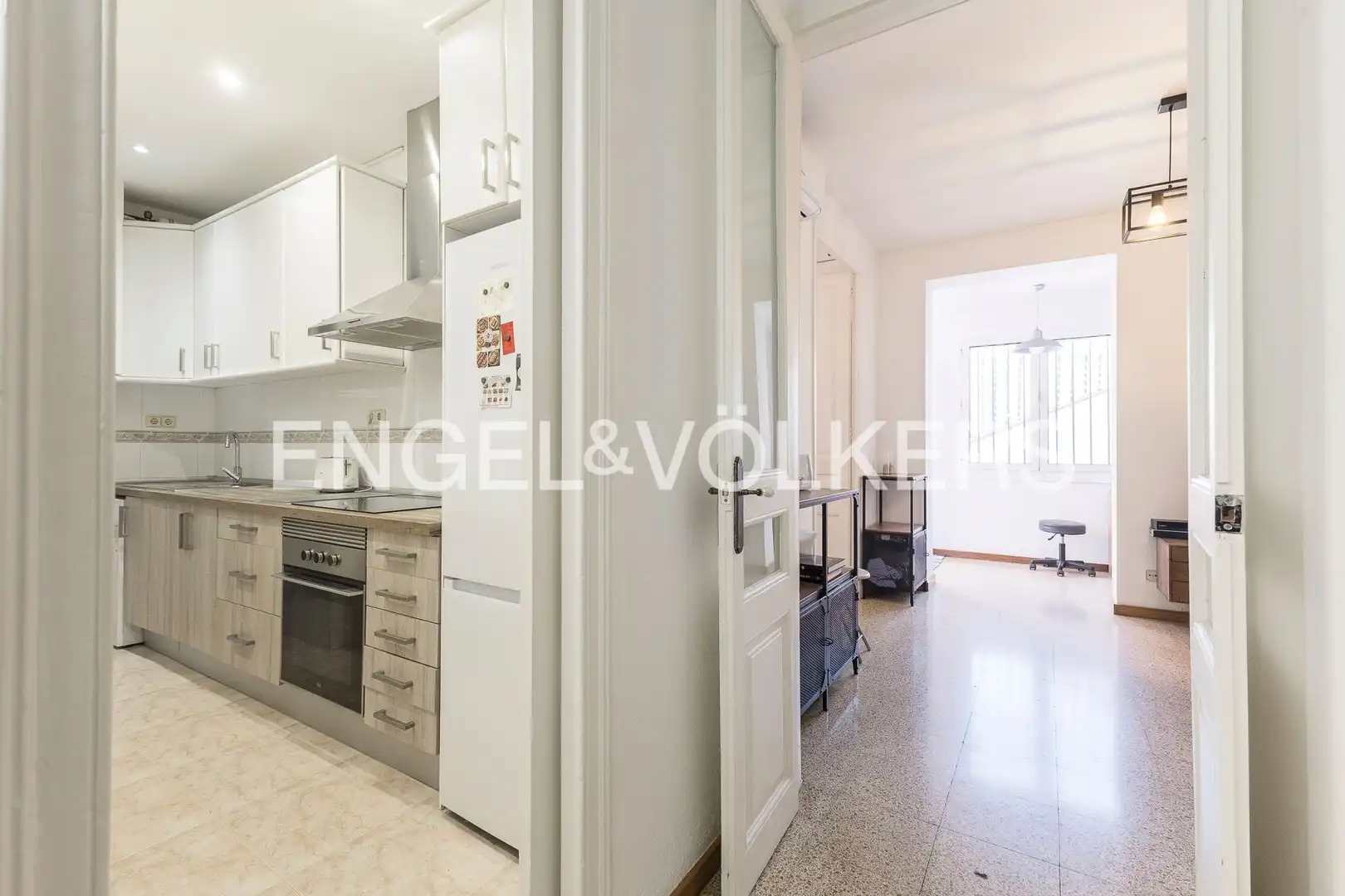 Flat for sale in Barcelona  with Air Conditioner, Heating and Terrace