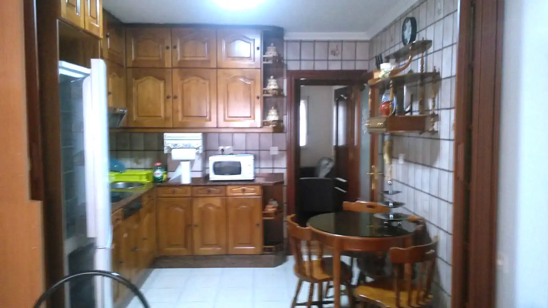 Cocina de Piso en venta en Gijón  con Calefacción, Parquet y Amueblado