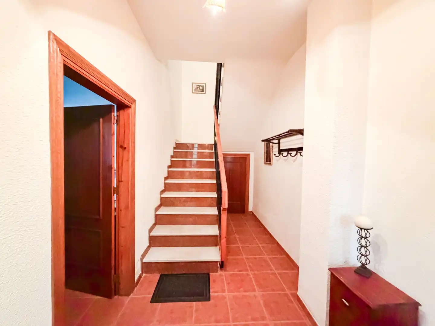 Casa adosada en venta en Zújar con Calefacción, Terraza y Amueblado