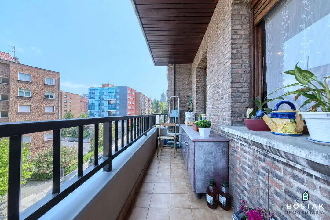 Terrasse von Wohnung zum Verkauf in Bilbao  mit Heizung, Terrasse und Möbliert