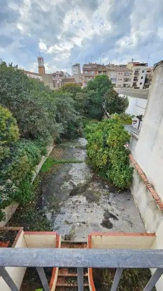 Gebäude zum Verkauf in Figueres