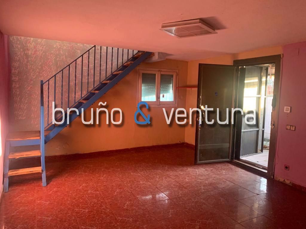 Country house for sale in Vilanova i la Geltrú  with Private garden