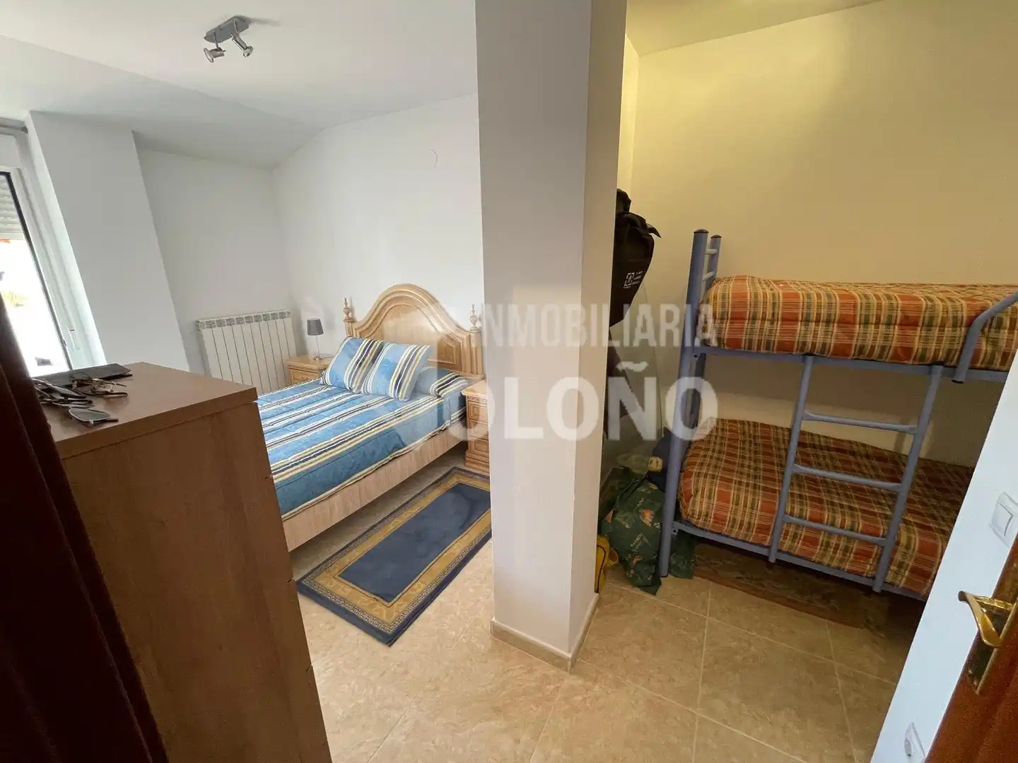 Habitación de Dúplex en venta en Castañares de Rioja con Calefacción, Parquet y Terraza