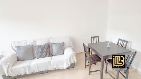 Foto 2 de Piso de alquiler en Parque Victoria Eugenia, Málaga Capital