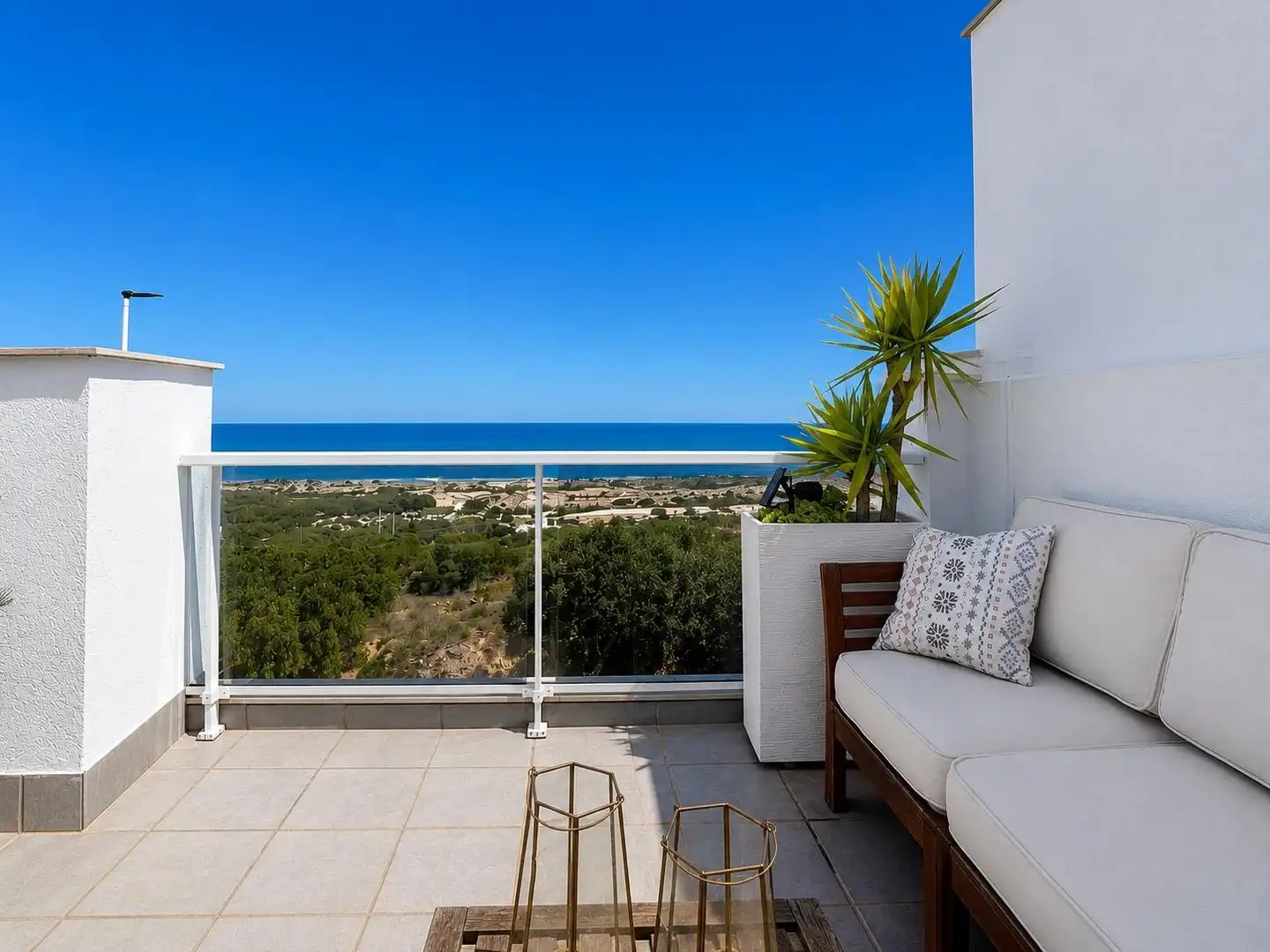 Terrasse von Dachboden zum Verkauf in Santa Pola mit Klimaanlage, Terrasse und Balkon