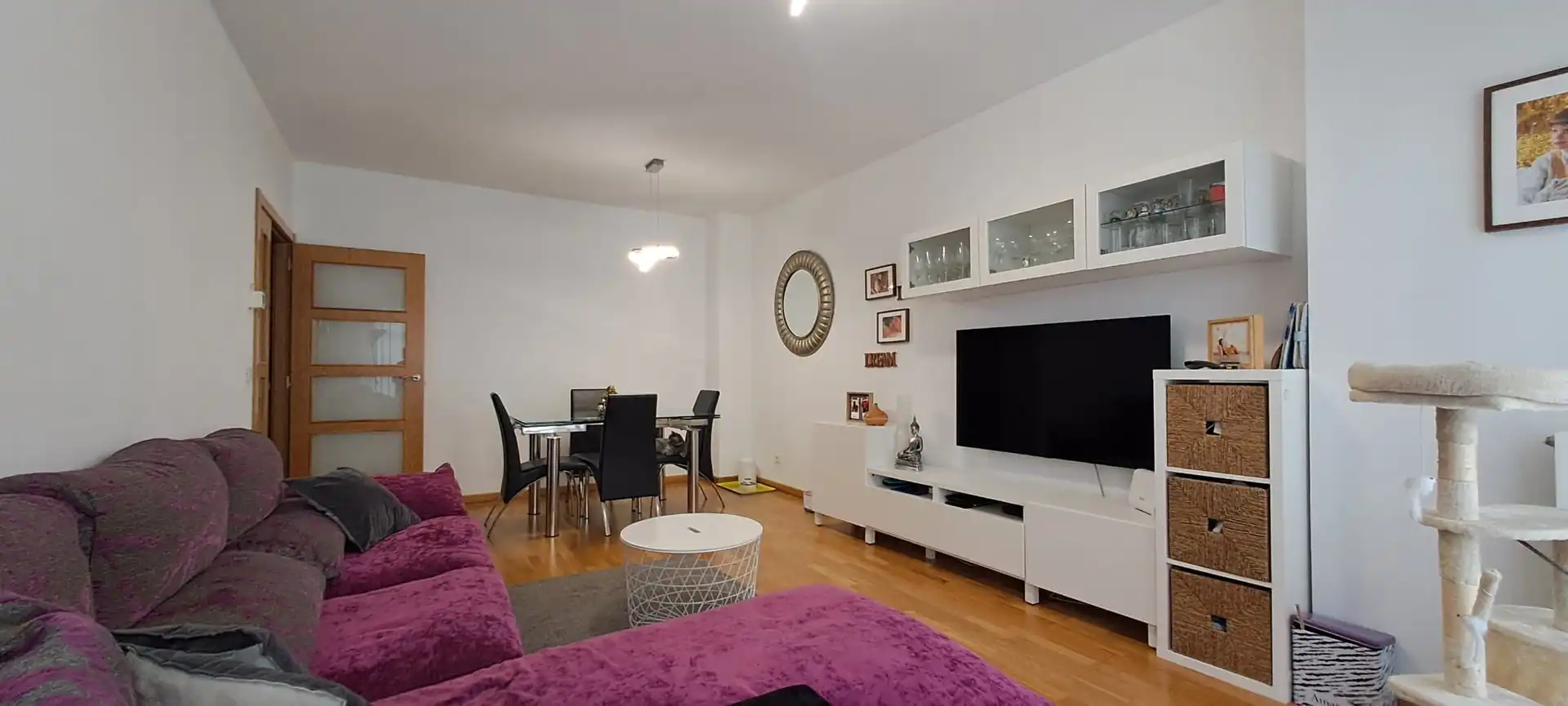 Sala de estar de Piso en venta en Vitoria - Gasteiz con Calefacción, Trastero y Amueblado