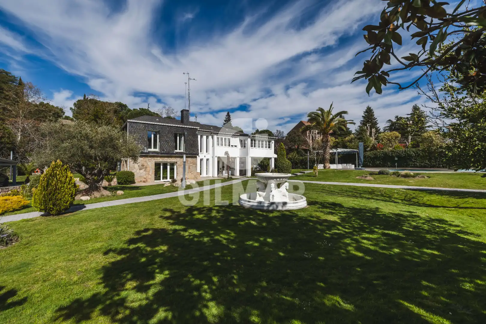 Exterior view of Houses for sale in Las Rozas de Madrid  with Air Conditioner, Heating and Private garden