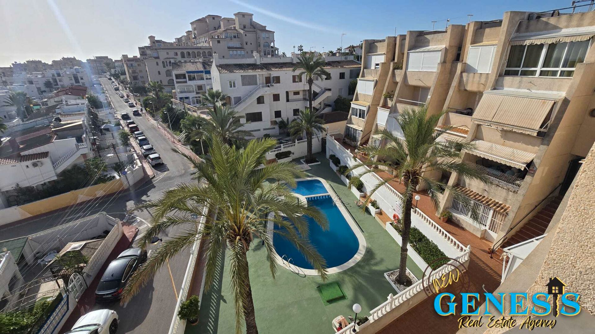 Vista exterior de Pis en venda en Torrevieja amb Aire condicionat, Terrassa i Moblat